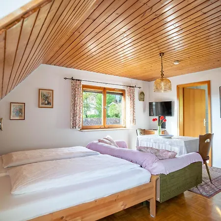 Zum Torkelhaus 3*